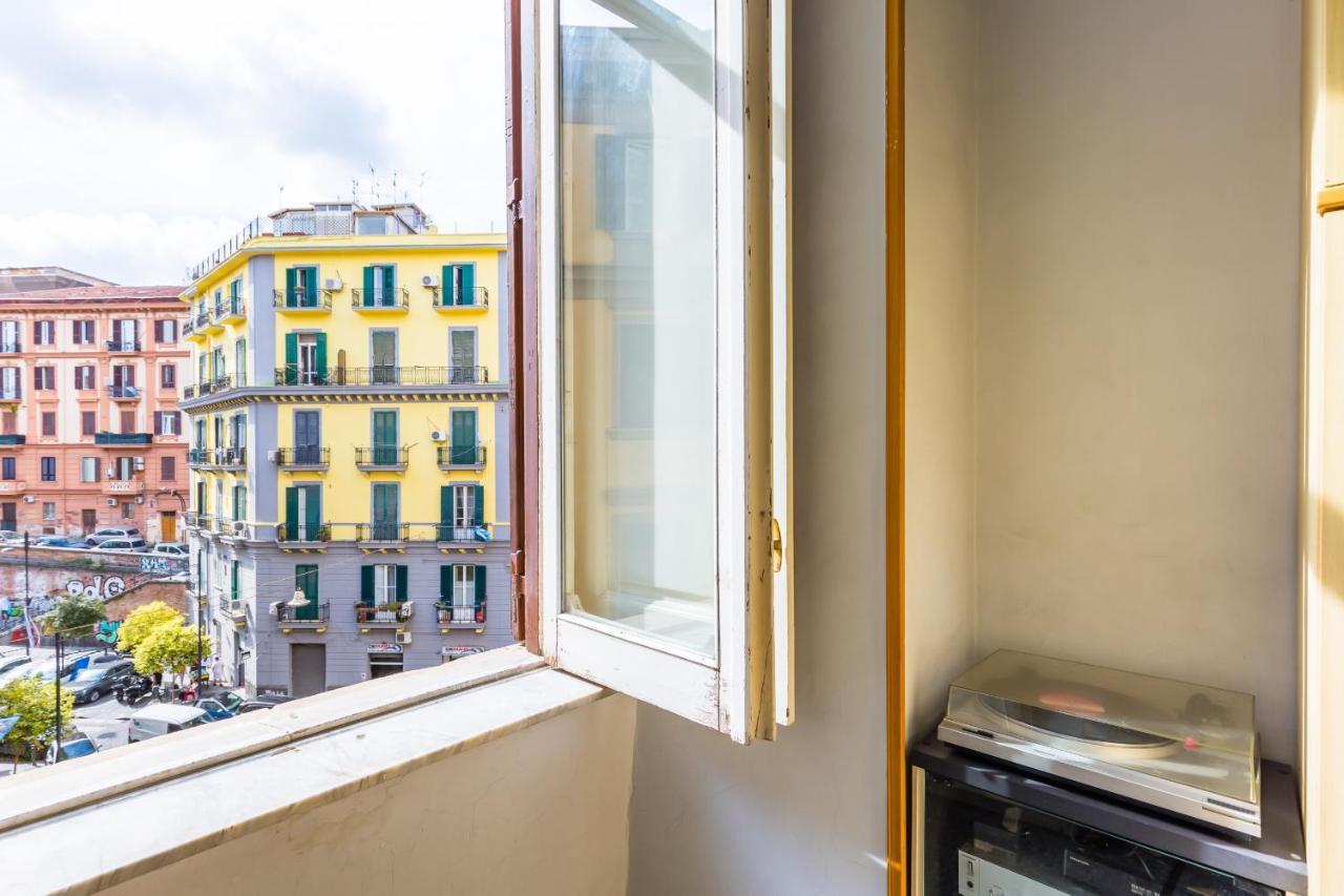 Rettifilo Family Apartment By Wonderful Italy Naples Exterior photo